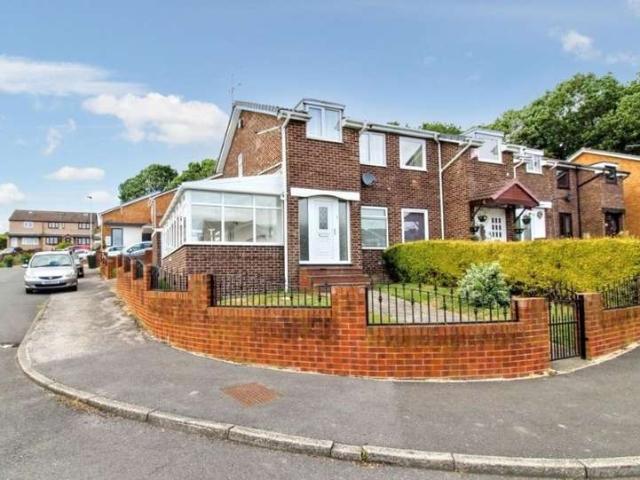 Farm for sale in Worsbrough, South Yorkshire