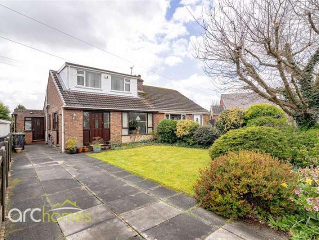 Farm for sale in Howe Bridge, Wigan