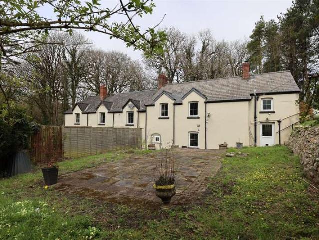 Farm for sale in Fonmon, Wales