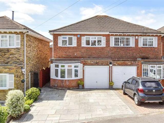 Farm for sale in Emerson Park, Greater London