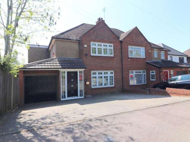 Farm for sale in Round Green, Luton
