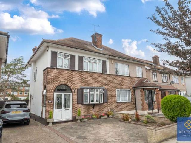 Farm for sale in London Borough of Havering, Greater London