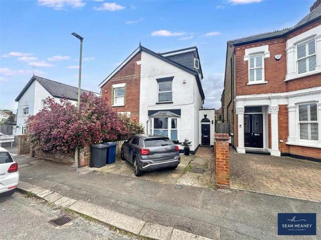 Farm for sale in New Barnet, Greater London