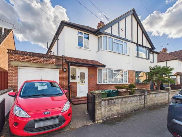 Farm for sale in Ashford, Spelthorne