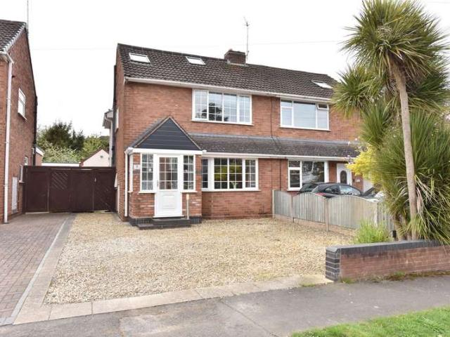 Farm for sale in Kingswinford, West Midlands