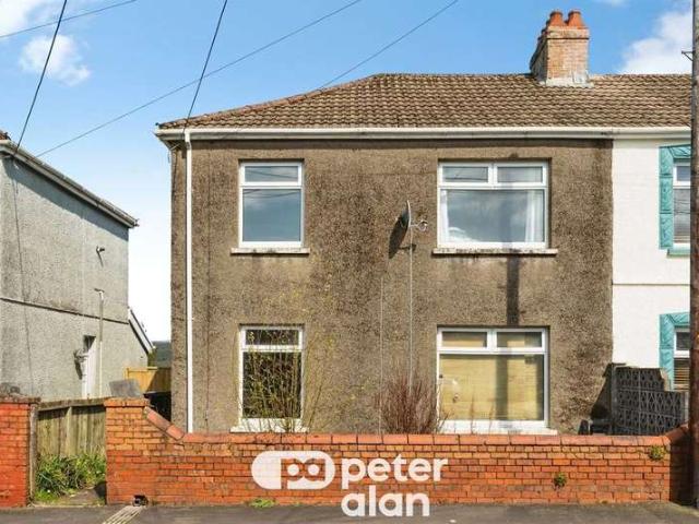 Farm for sale in Onllwyn, Wales