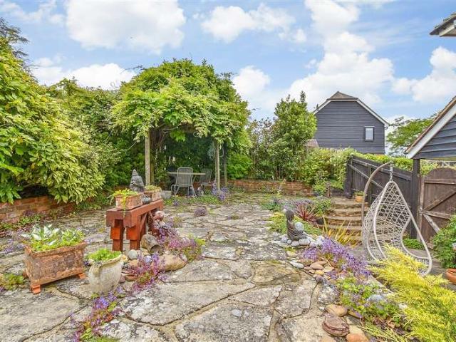 Farm for sale in Bridgefield, Kent