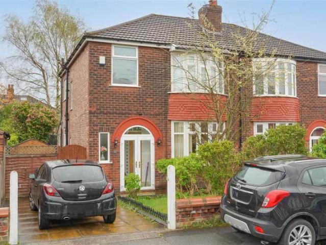 Farm for sale in Gorse Hill, Trafford Park