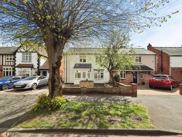 Farm for sale in Hoobrook, Rushock