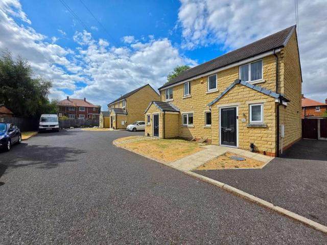 Farm for sale in Carlton, Monk Bretton