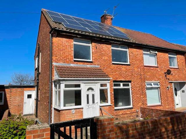 Semi Detached House for rent in North Shields, Chirton
