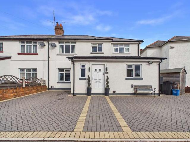Farm for sale in Falcon Lodge, Wales