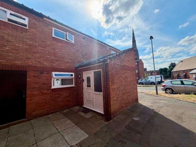 Farm for sale in Howley Quay, Warrington