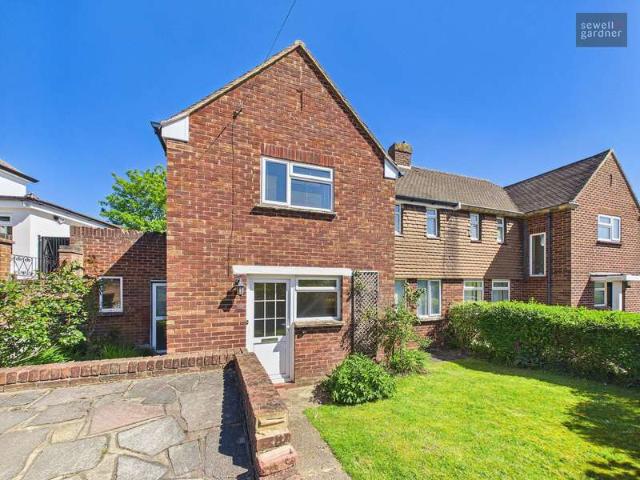 Farm for sale in Batchworth, Hertfordshire