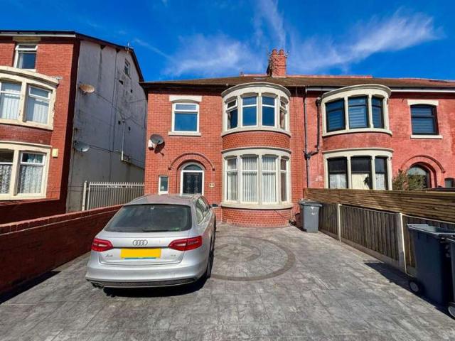 Farm for sale in Knowle, Blackpool