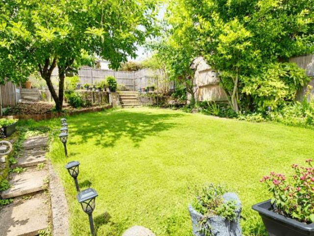 Farm for sale in Brunswick Park, Greater London