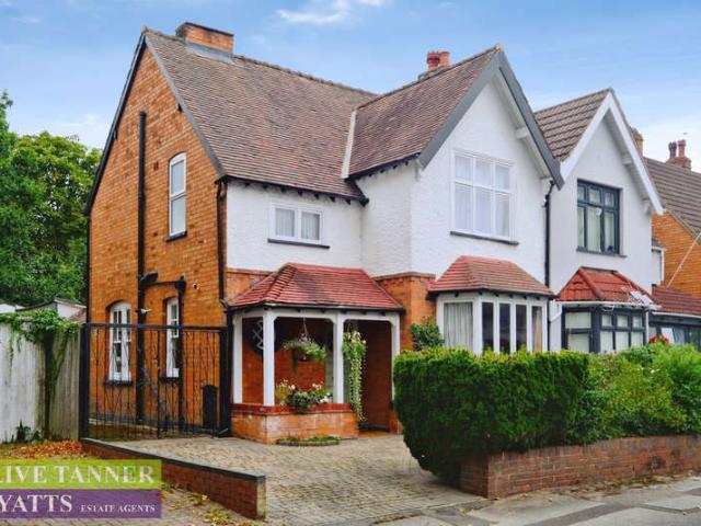 Farm for sale in Fox Hollies, Sparkhill