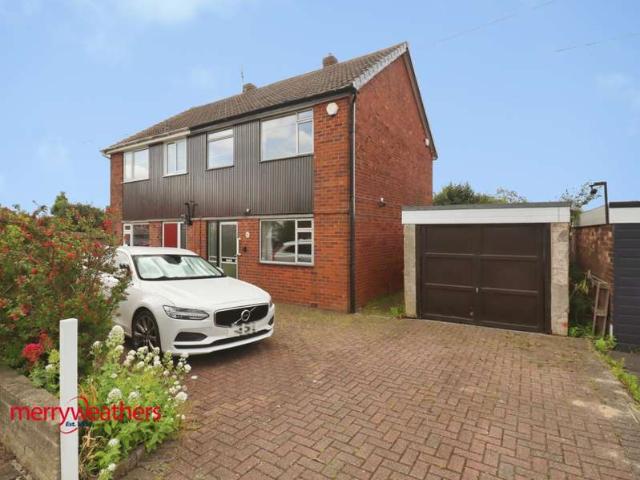 Farm for sale in Kimberworth, South Yorkshire