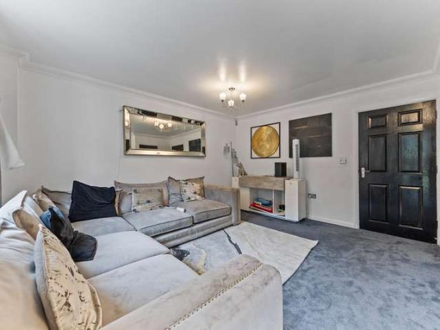 Farm for sale in Charlton, Greater London