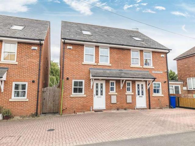 Farm for sale in Clewer New Town, Windsor