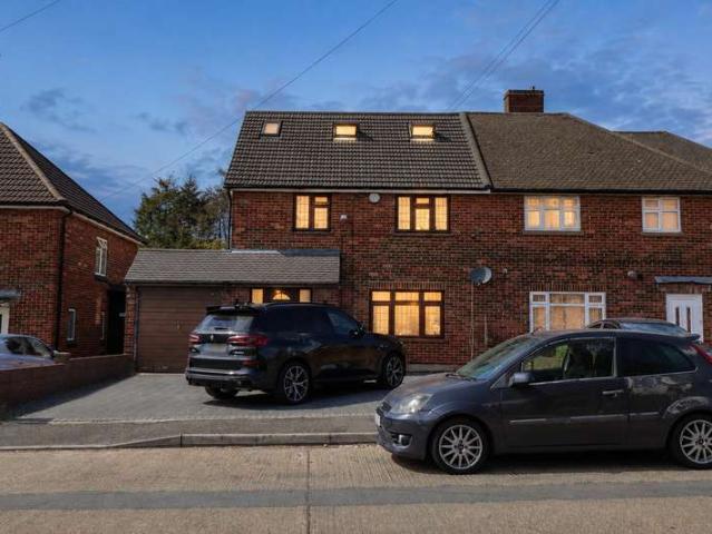 Farm for sale in London Borough of Havering, Greater London