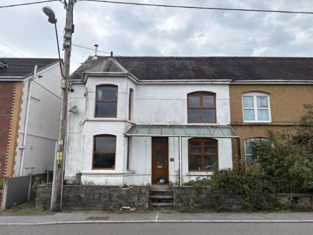 Farm for sale in Llandybie