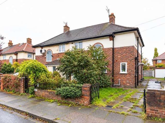 Farm for sale in Stretford, Trafford