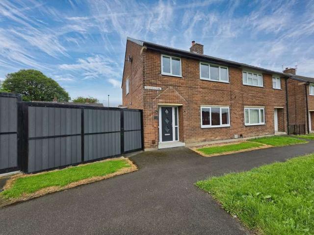 Farm for sale in Dodworth, South Yorkshire
