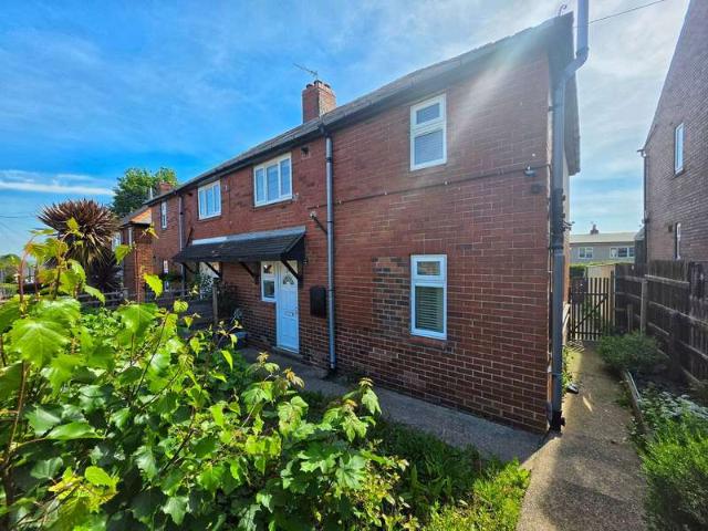 Farm for sale in Worsbrough, South Yorkshire