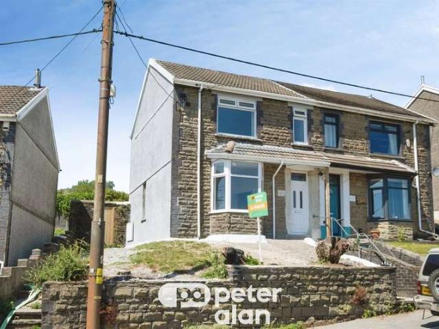 Farm for sale in Maesteg, Caerau