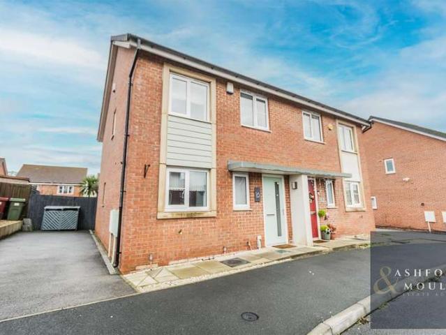 Farm for sale in Shirebrook, Bolsover