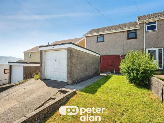 Farm for sale in Mynyddbach, Nangreaves