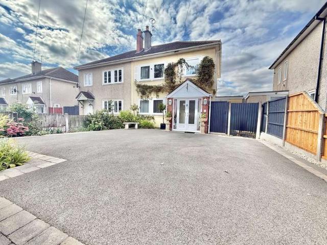 Farm for sale in Coseley, West Midlands