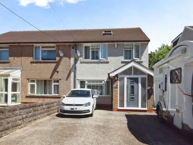 Farm for sale in Marshfield, Wales