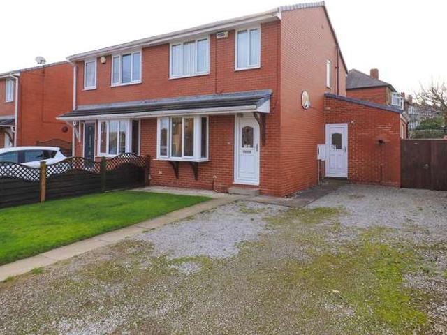 Farm for sale in Thornhill Lees