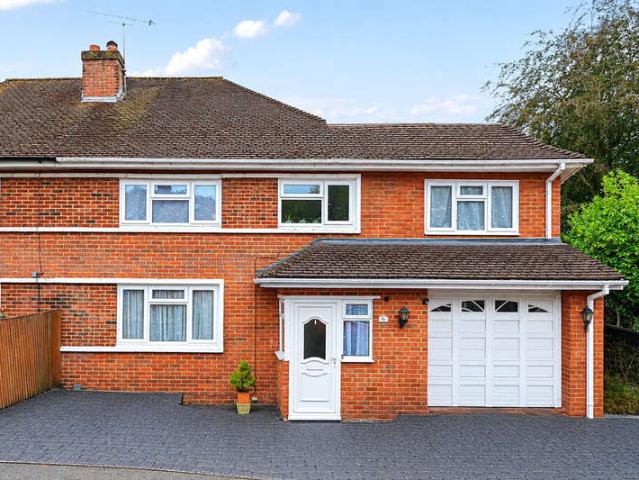 Farm for sale in Fernhill, Rushmoor