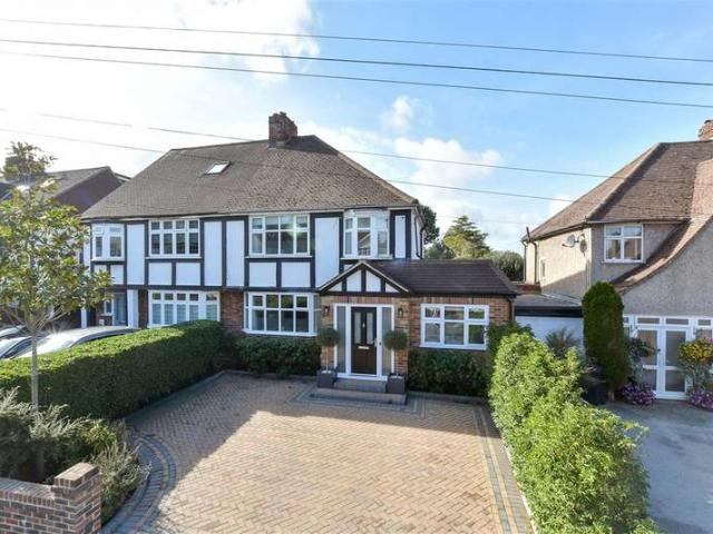 Farm for sale in Tattenham Corner, Reigate and Banstead