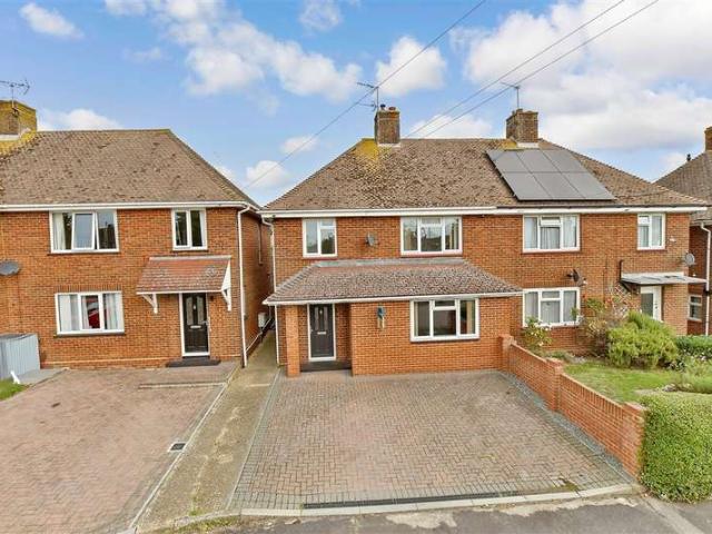 Farm for sale in Grove Park, Swale
