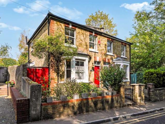 Farm for sale in London Borough of Harrow, Greater London