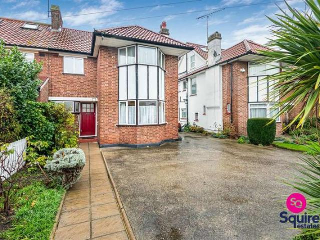 Farm for sale in West Finchley, Greater London