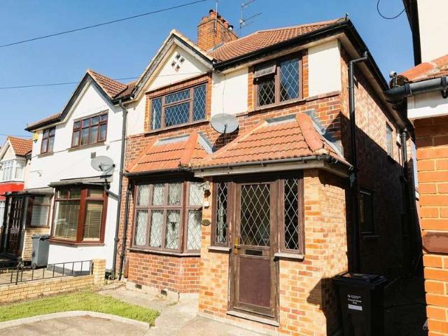 Farm for sale in London Borough of Hounslow, Greater London