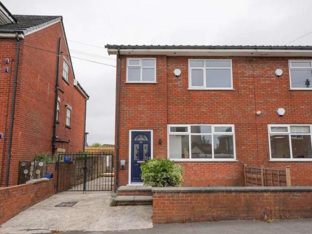 Farm for rent in Lee Bank, Greater Manchester