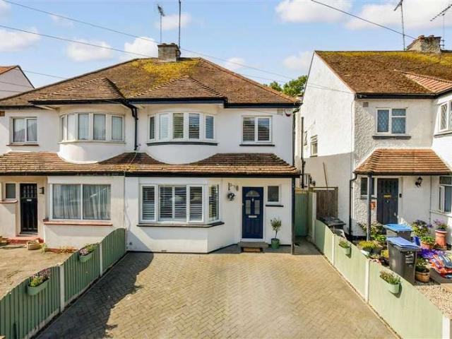Farm for sale in Upton, Acol