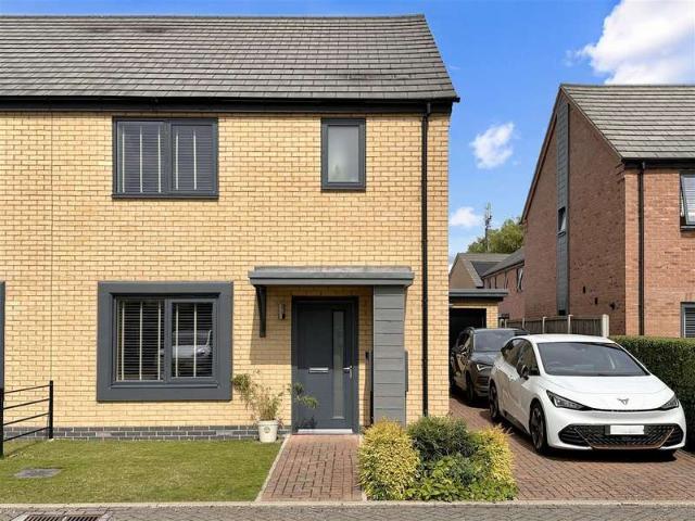 Farm for sale in Alverton, East Midlands