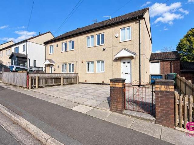 Farm for sale in Farnworth, Bolton
