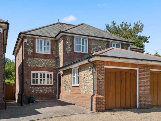 Farm for sale in Chalfont St. Peter, Denham