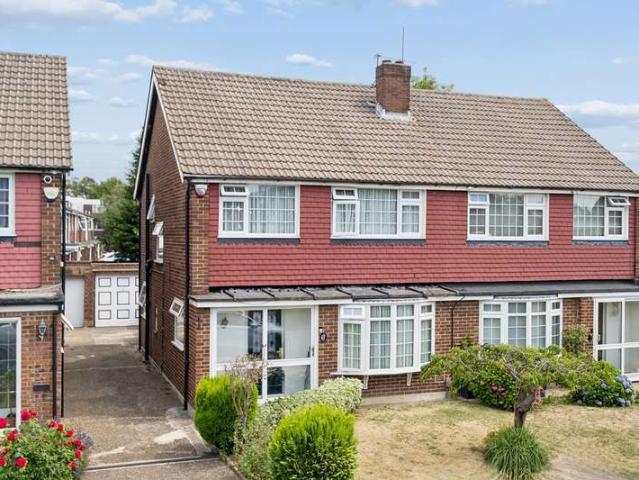 Farm for sale in Gould's Green, Greater London