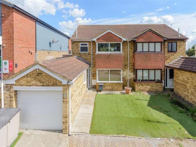Farm for sale in Hoo St Werburgh