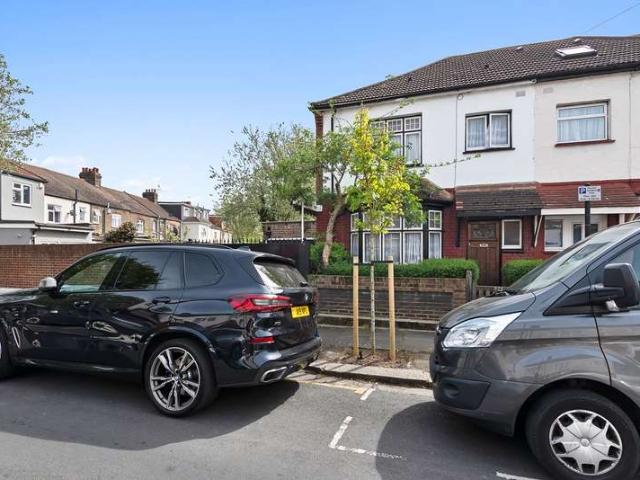 Farm for sale in Little Ilford, Greater London