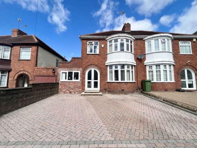 Farm for sale in Dixons Green, West Midlands